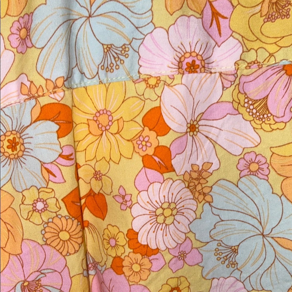 Karlie Multicolor Floral Top - Picture 10 of 11